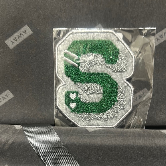 Stoney Clover Lane Green and Grey Patch - Picture 1 of 1